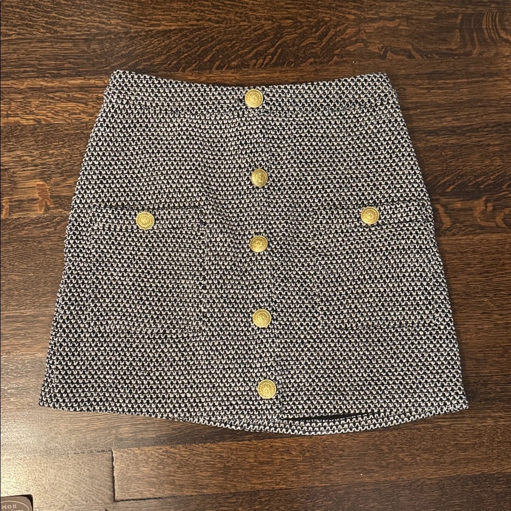 L'AGENCE Black and White Textured Skirt